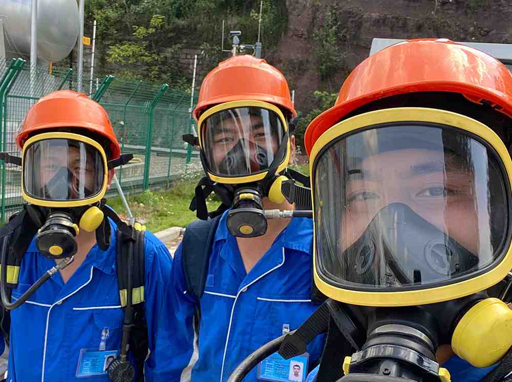 气矿渡口河高含硫安全阀校验
